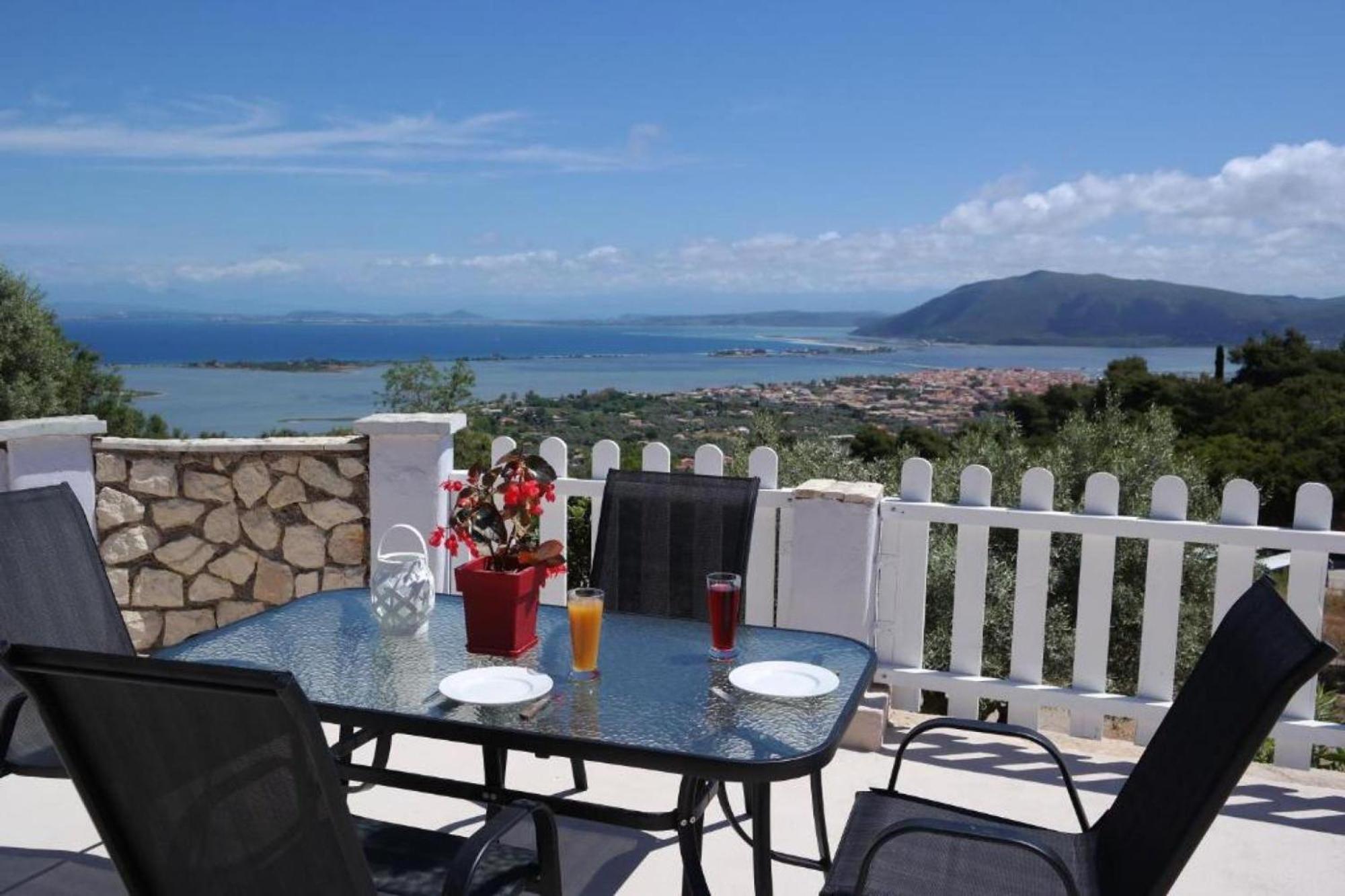 Eris Villa - Amazing View In Lefkada Frínion Exterior foto